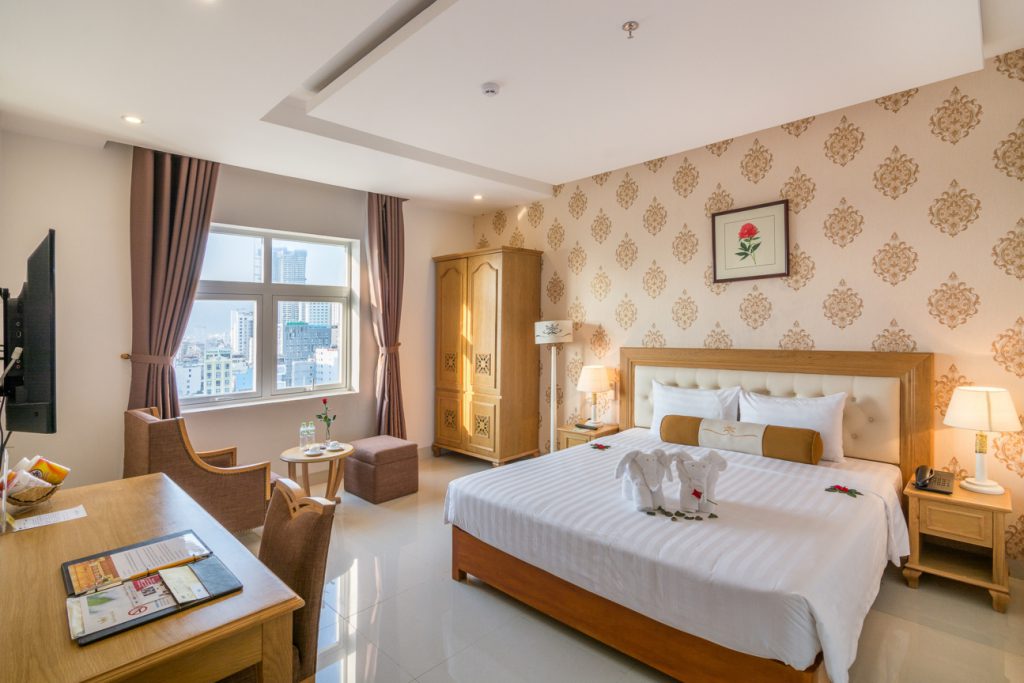royal family hotel da nang 1024x683 - Top 10 khách sạn 3 sao Đà Nẵng giá tốt được nhiều du khách lựa chọn