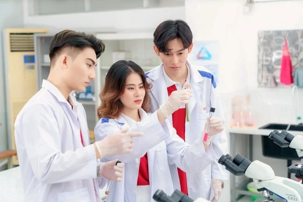 Học phí dự kiến Đại học Dược Hà Nội tăng cao nhất 150 triệu đồng/năm